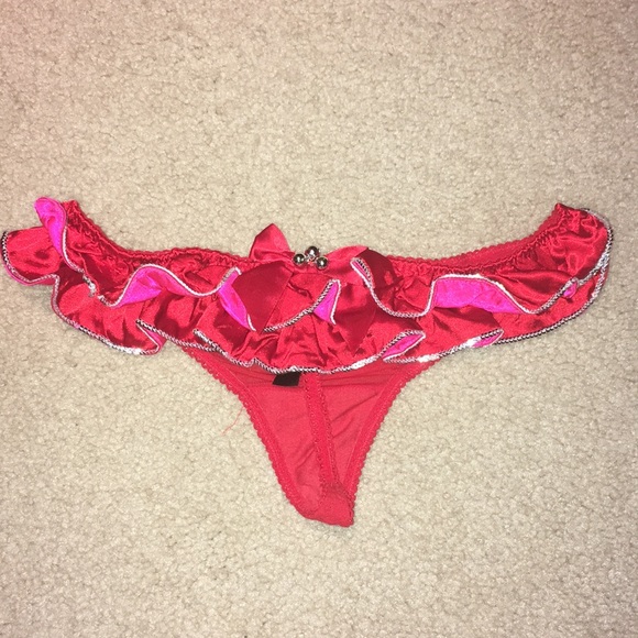 Victoria's Secret Other - NWOT Victoria’s Secret thong